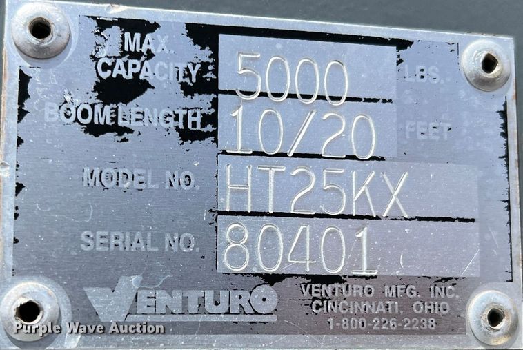 image for item DR5598 2007 Chevrolet C5500  flatbed truck