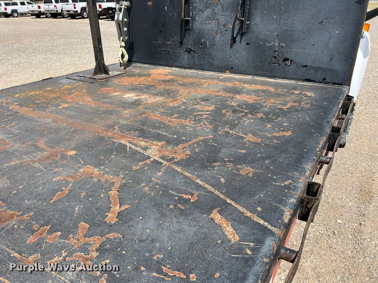 image for item DR5598 2007 Chevrolet C5500  flatbed truck