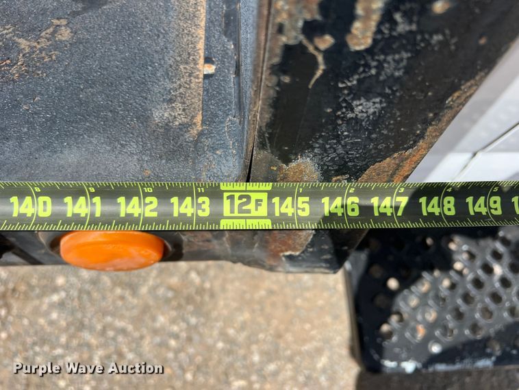 image for item DR5598 2007 Chevrolet C5500  flatbed truck