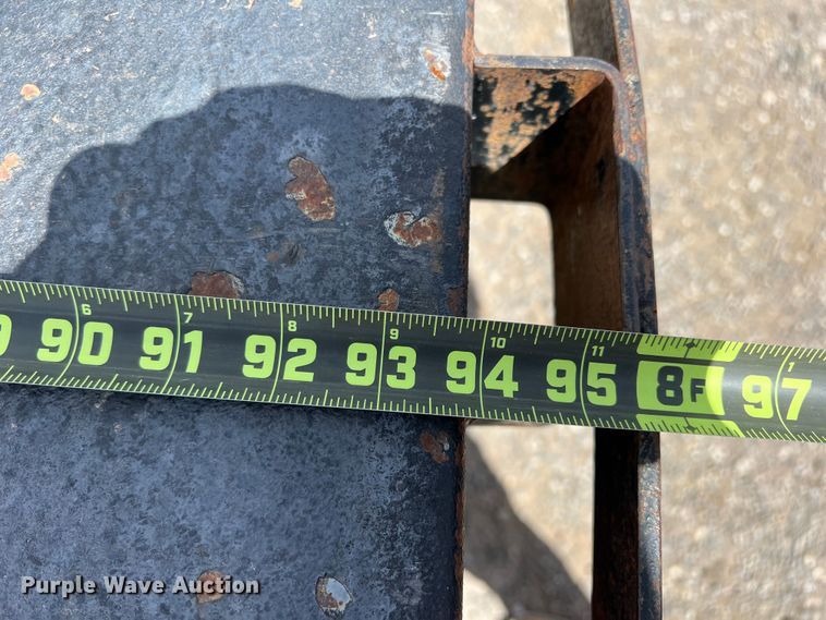 image for item DR5598 2007 Chevrolet C5500  flatbed truck