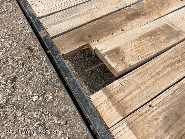 image for item DR5601 2009 H&H  utility trailer