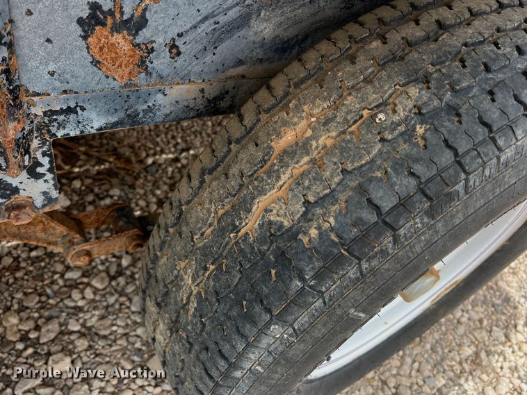 image for item DR5601 2009 H&H  utility trailer