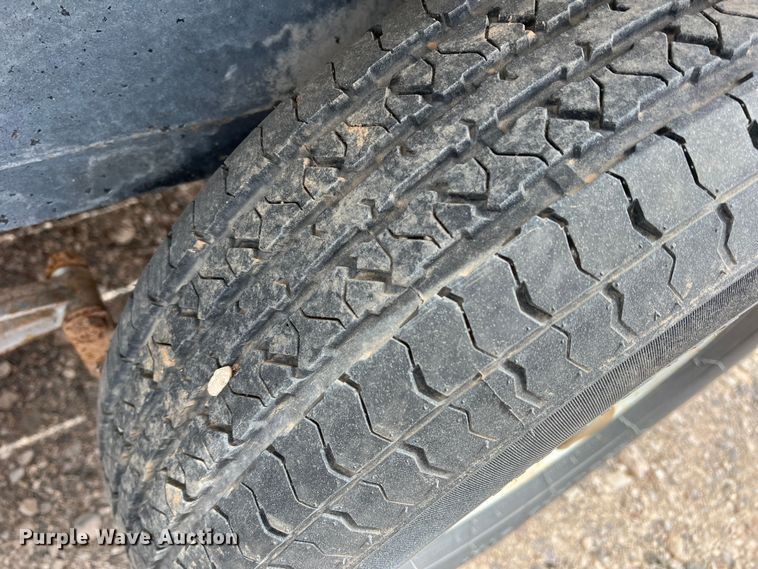 image for item DR5601 2009 H&H  utility trailer