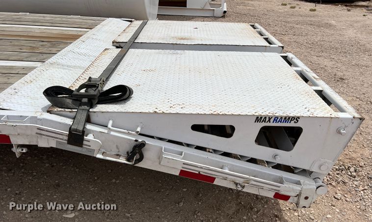 image for item DR5602 2021 Diamond C  equipment trailer