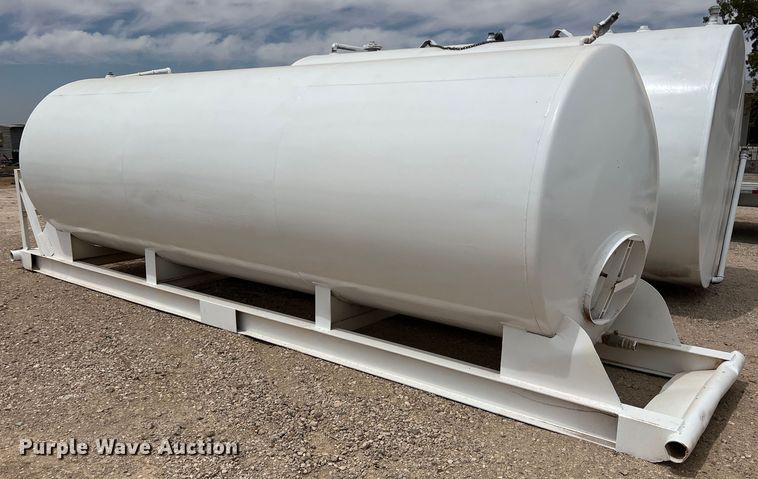 image for item DR5604 Fuel tank