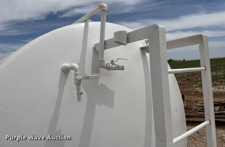 image for item DR5604 Fuel tank