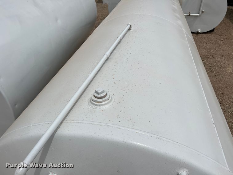 image for item DR5604 Fuel tank