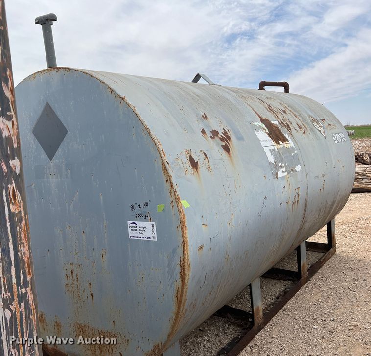 image for item DR5605 Robstown  fuel tank