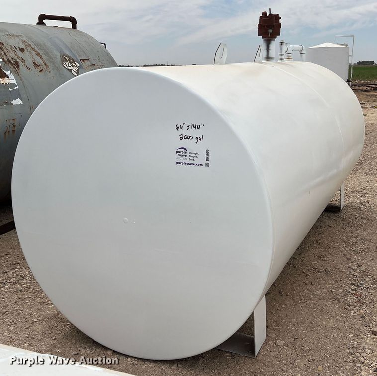 image for item DR5606 Fuel tank