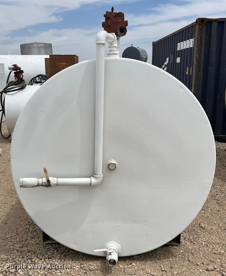 image for item DR5606 Fuel tank