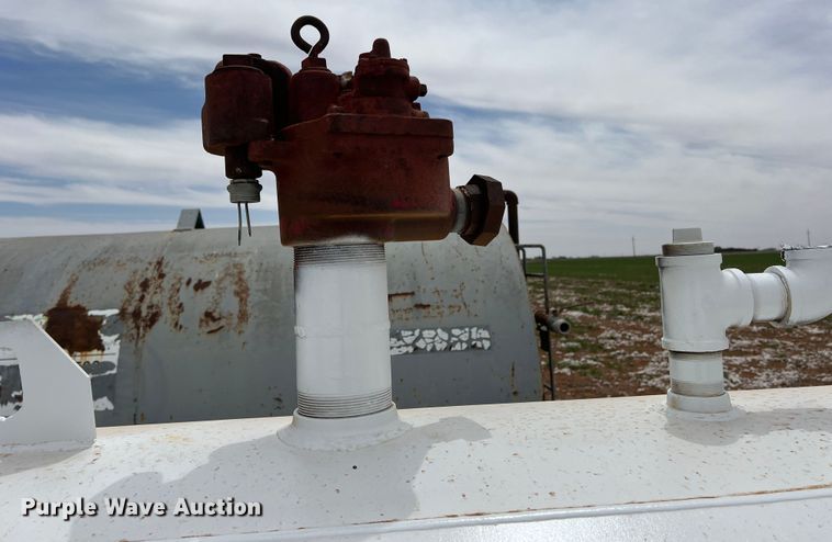 image for item DR5606 Fuel tank