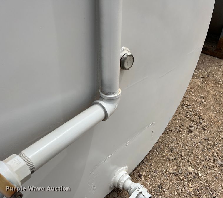 image for item DR5606 Fuel tank