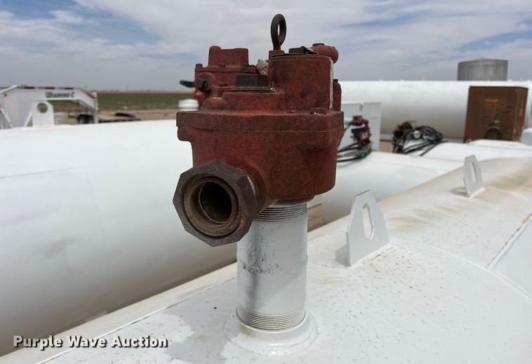 image for item DR5606 Fuel tank