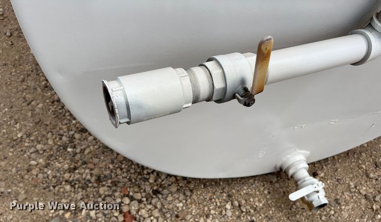 image for item DR5606 Fuel tank