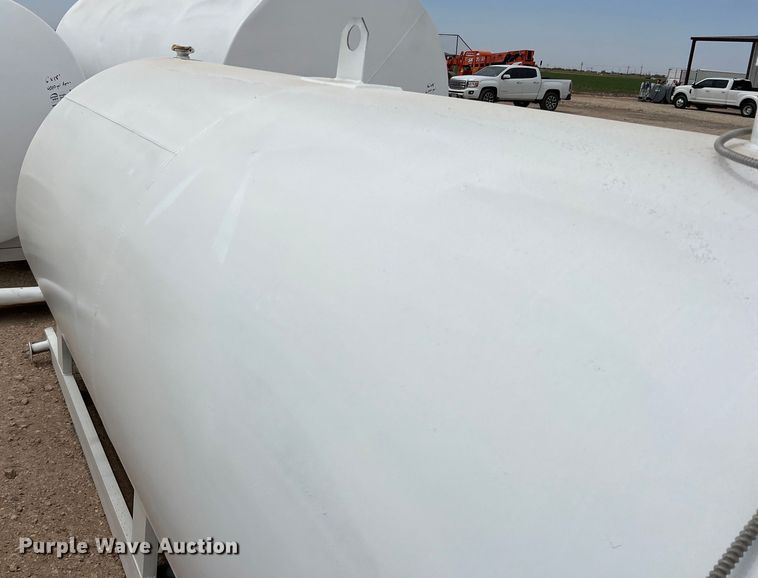 image for item DR5606 Fuel tank