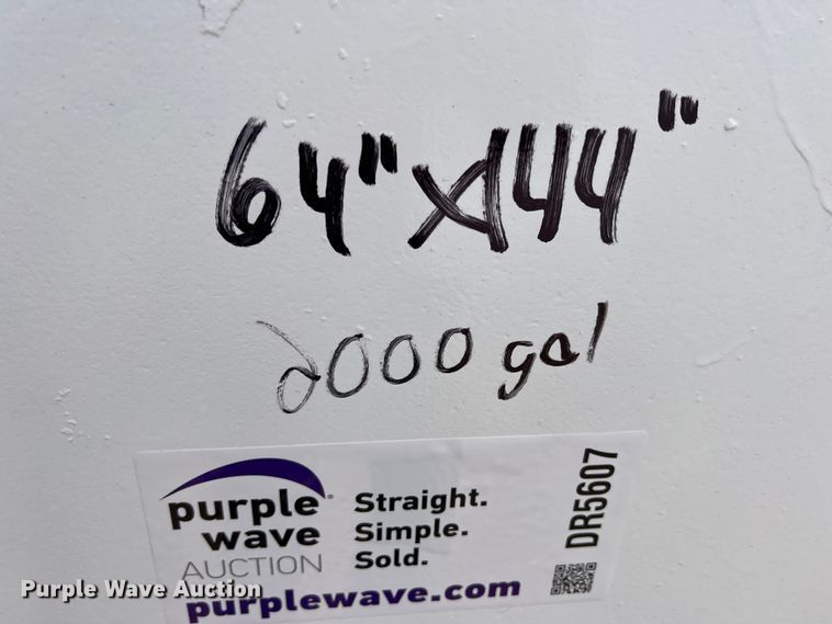 image for item DR5606 Fuel tank