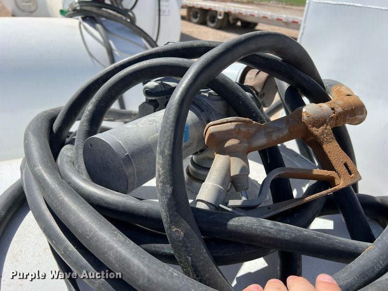 image for item DR5609 Fuel tank