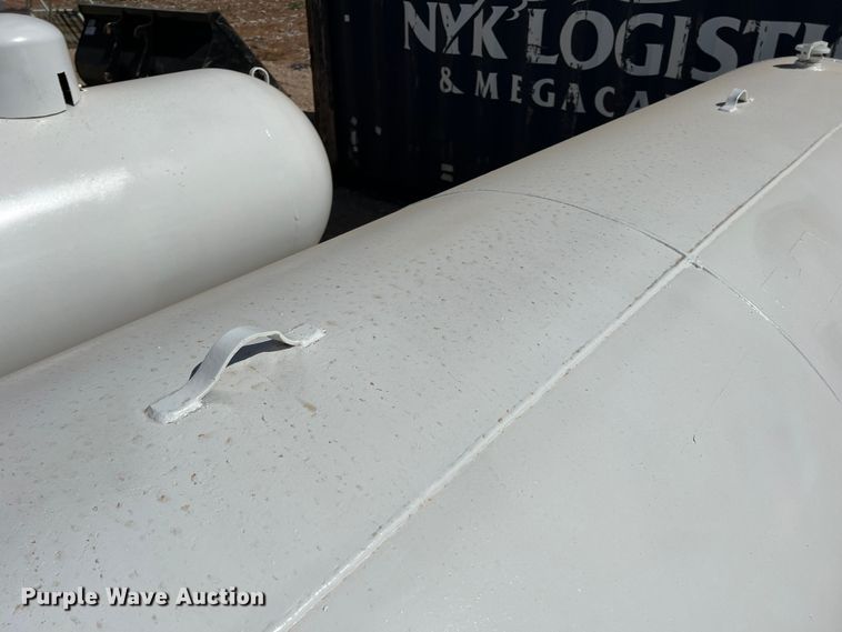 image for item DR5609 Fuel tank