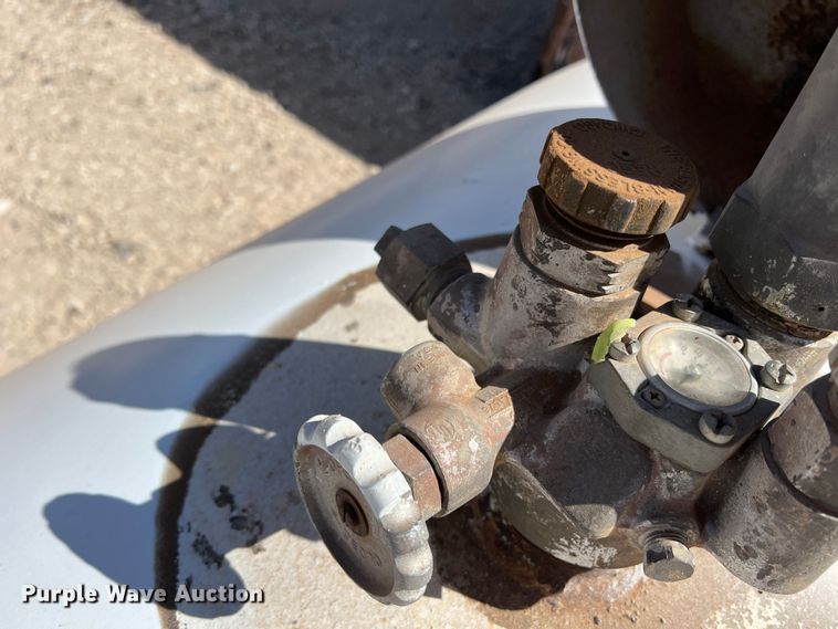image for item DR5610 Propane tank