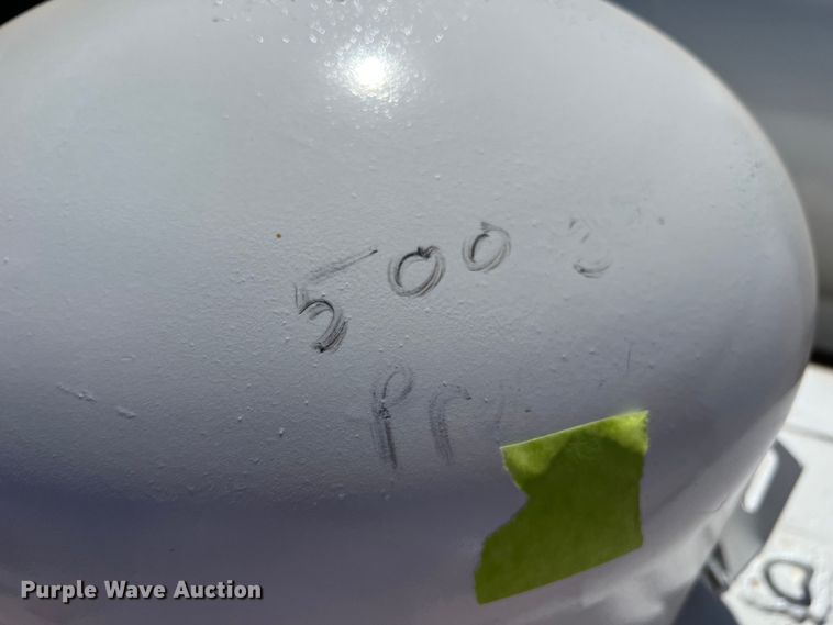 image for item DR5610 Propane tank
