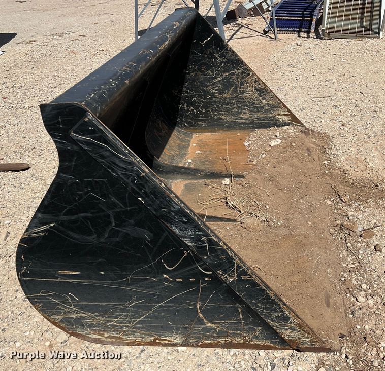 image for item DR5612 Caterpillar  bucket