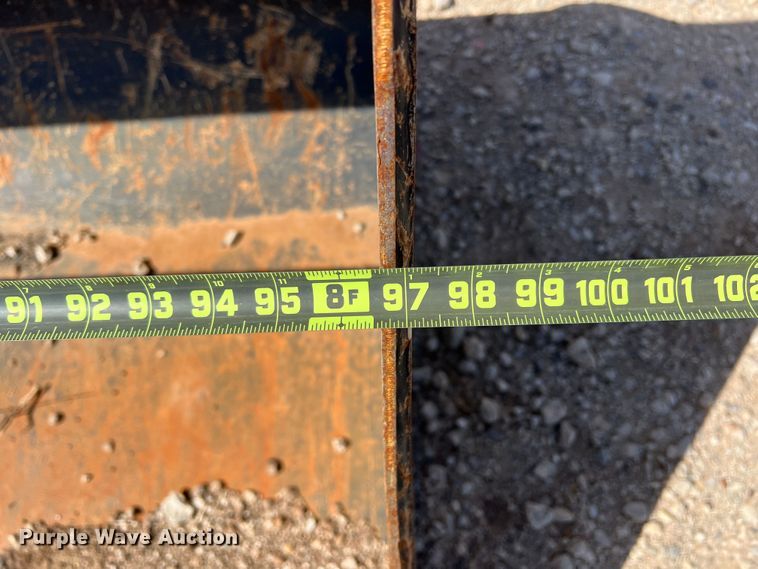 image for item DR5612 Caterpillar  bucket