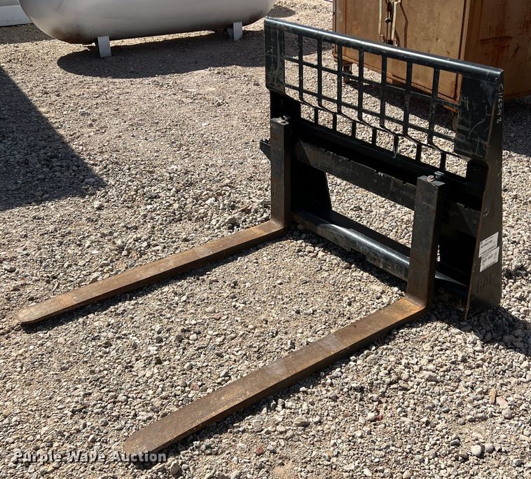 image for item DR5613 Caterpillar 351-9371  skid steer forks