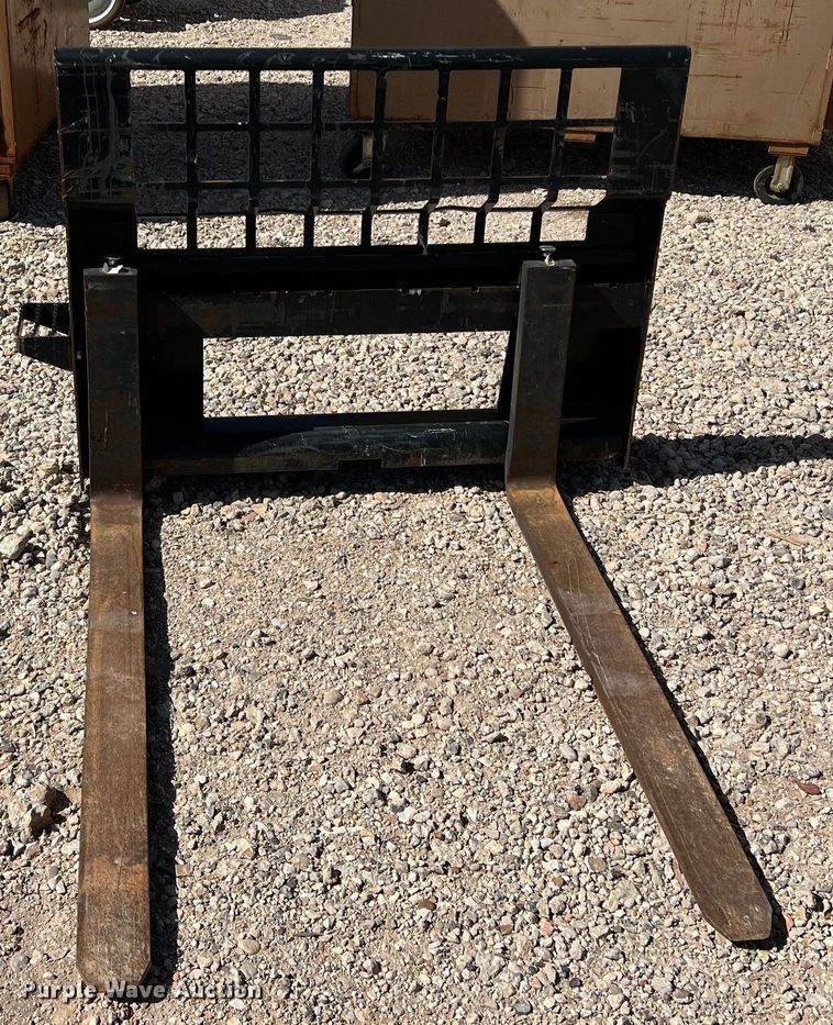 image for item DR5613 Caterpillar 351-9371  skid steer forks