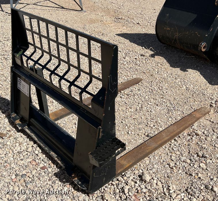 image for item DR5613 Caterpillar 351-9371  skid steer forks