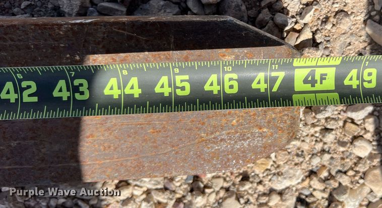 image for item DR5613 Caterpillar 351-9371  skid steer forks