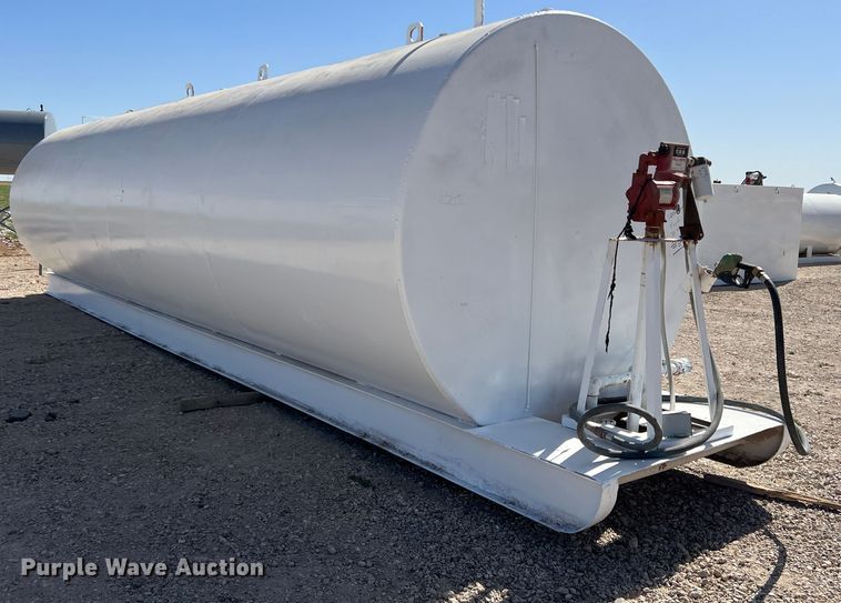 image for item DR5617 Fuel tank