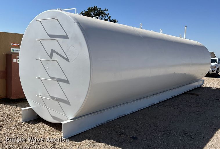 image for item DR5617 Fuel tank