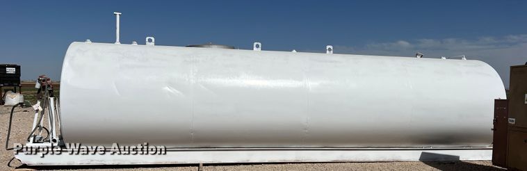 image for item DR5617 Fuel tank