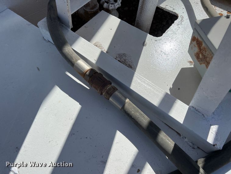 image for item DR5617 Fuel tank