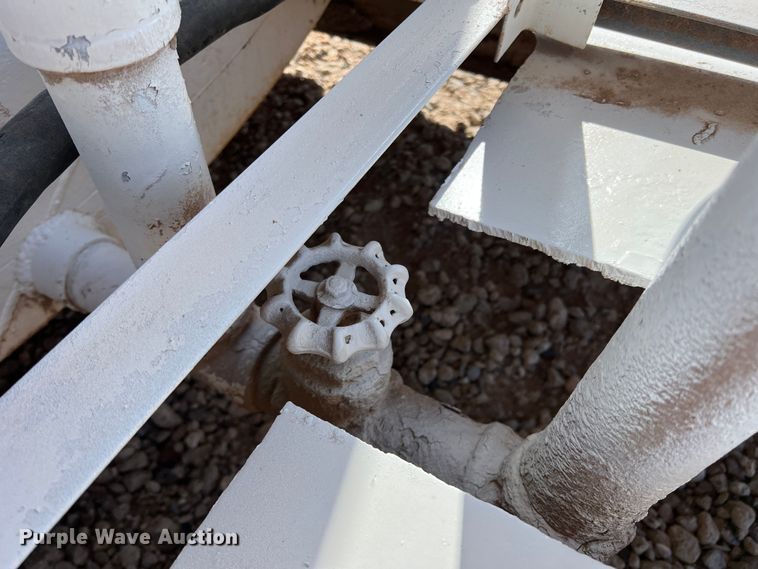 image for item DR5617 Fuel tank