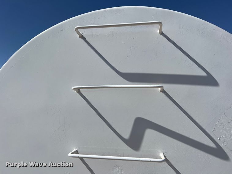 image for item DR5617 Fuel tank