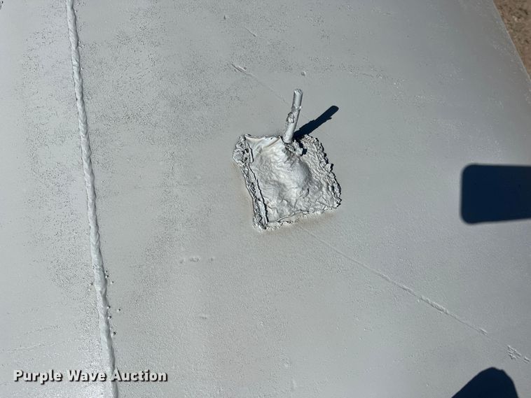 image for item DR5617 Fuel tank