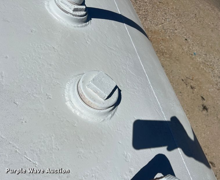 image for item DR5617 Fuel tank