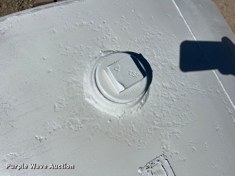 image for item DR5617 Fuel tank