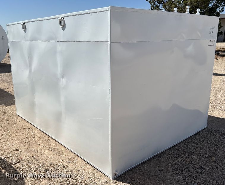 image for item DR5618 Fuel tank