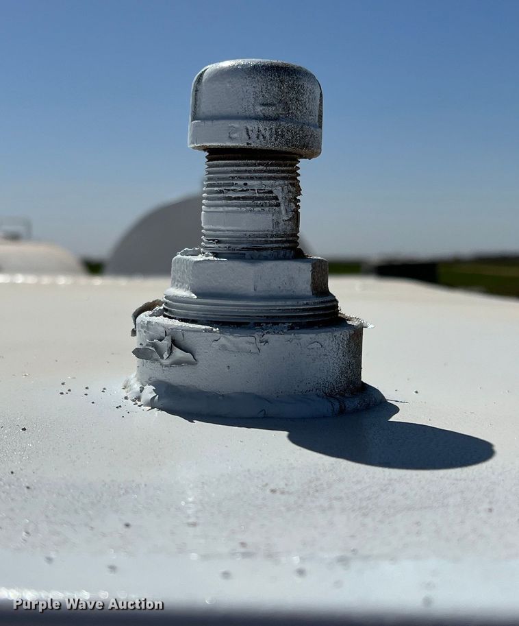 image for item DR5618 Fuel tank