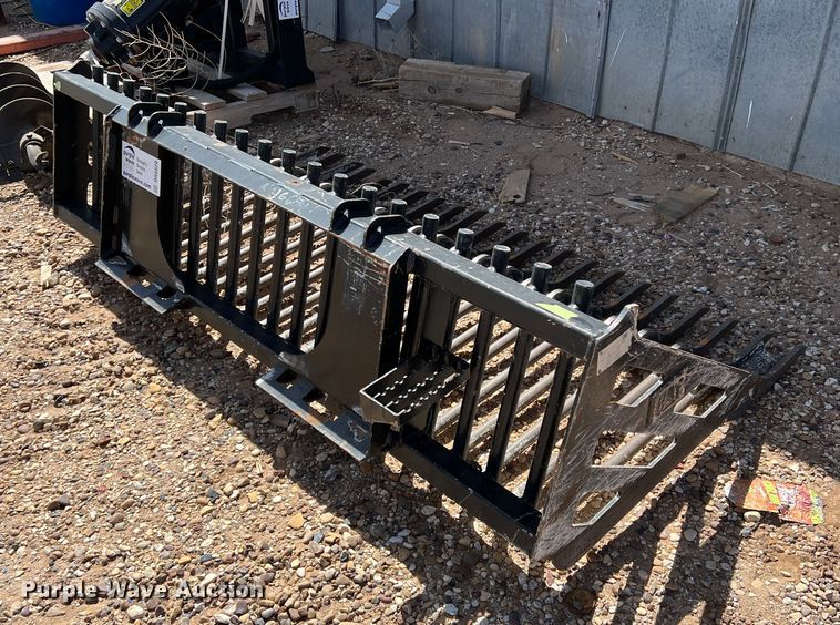 image for item DR5620 Caterpillar 649-6561  79"W skid steer rock bucket