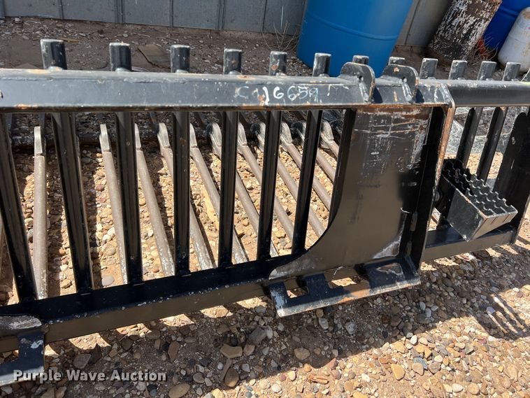 image for item DR5620 Caterpillar 649-6561  79"W skid steer rock bucket