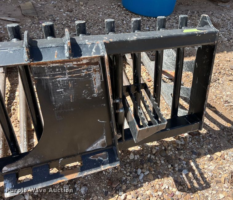 image for item DR5620 Caterpillar 649-6561  79"W skid steer rock bucket