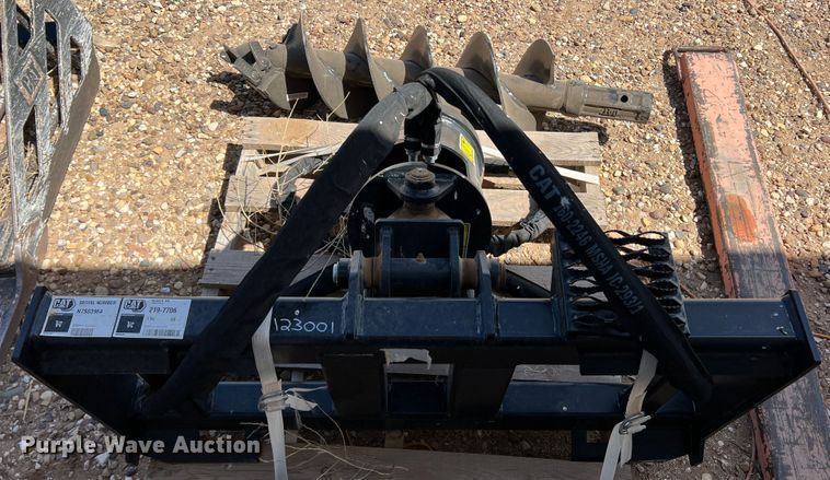 image for item DR5621 Caterpillar A41  skid steer auger