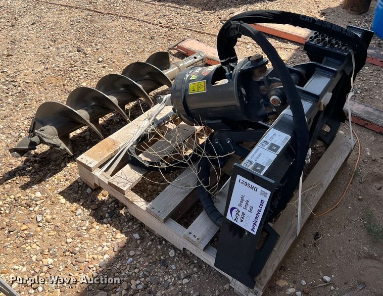 image for item DR5621 Caterpillar A41  skid steer auger