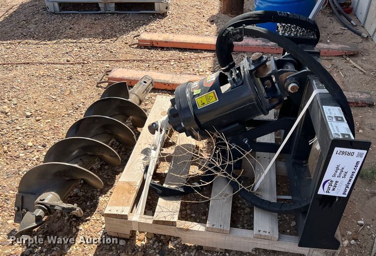 image for item DR5621 Caterpillar A41  skid steer auger