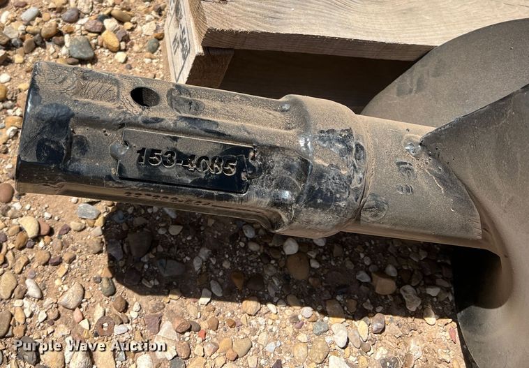 image for item DR5621 Caterpillar A41  skid steer auger