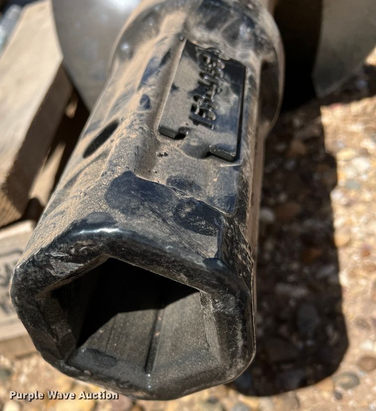 image for item DR5621 Caterpillar A41  skid steer auger