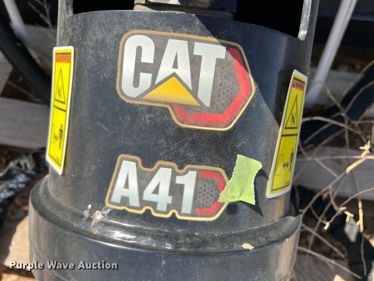 image for item DR5621 Caterpillar A41  skid steer auger